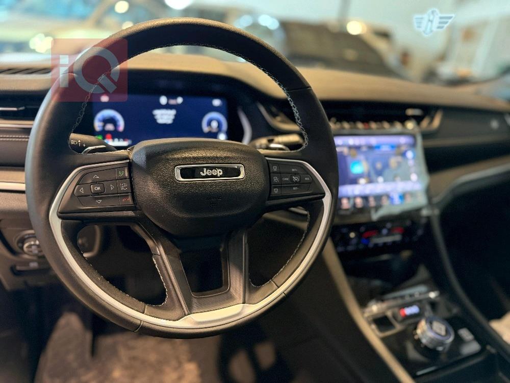 جيب جراند شيروكي